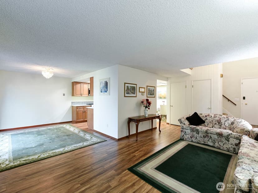 Property photo for 7713 Zircon Drive SW, Lakewood photo 7