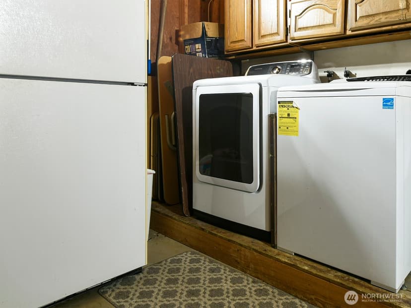 Property photo for 7713 Zircon Drive SW, Lakewood photo 14