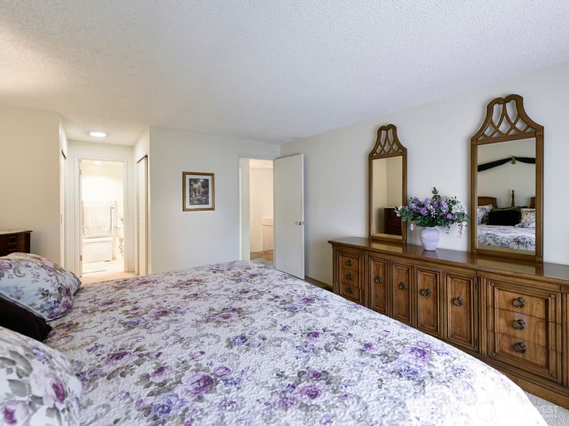 Property photo for 7713 Zircon Drive SW, Lakewood photo 22