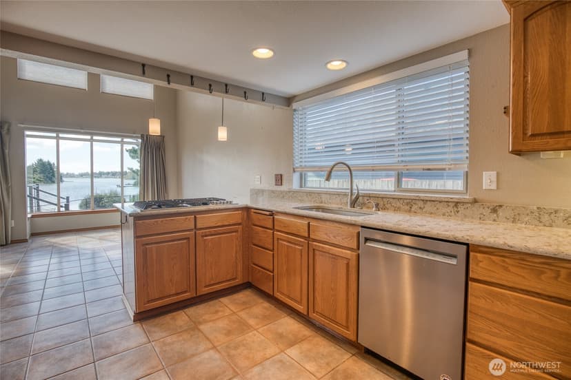 Property photo for 257 Chaparral Street SE, Ocean Shores photo 27