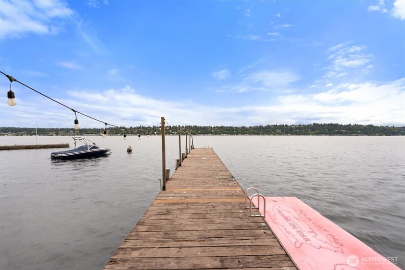 Property photo for 13117 Holmes Point Drive NE, Kirkland photo 21
