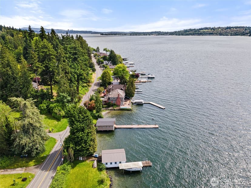 Property photo for 13117 Holmes Point Drive NE, Kirkland photo 31