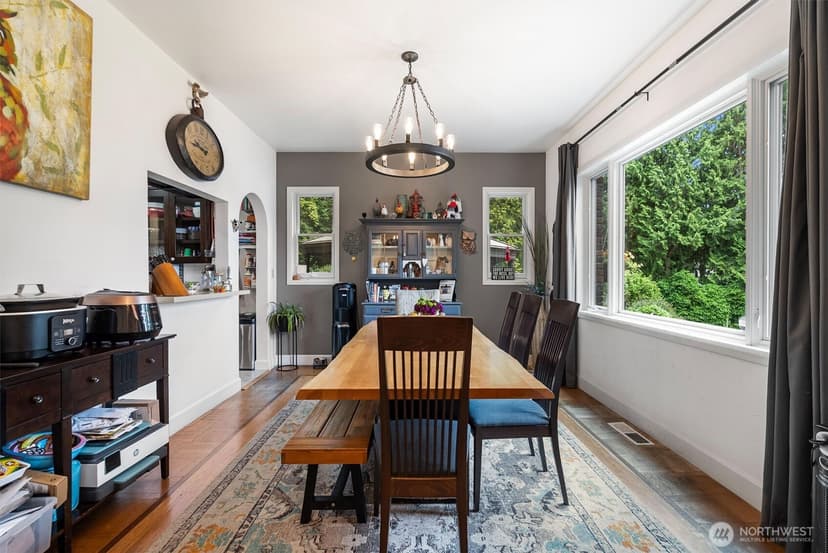 Property photo for 13117 Holmes Point Drive NE, Kirkland photo 6