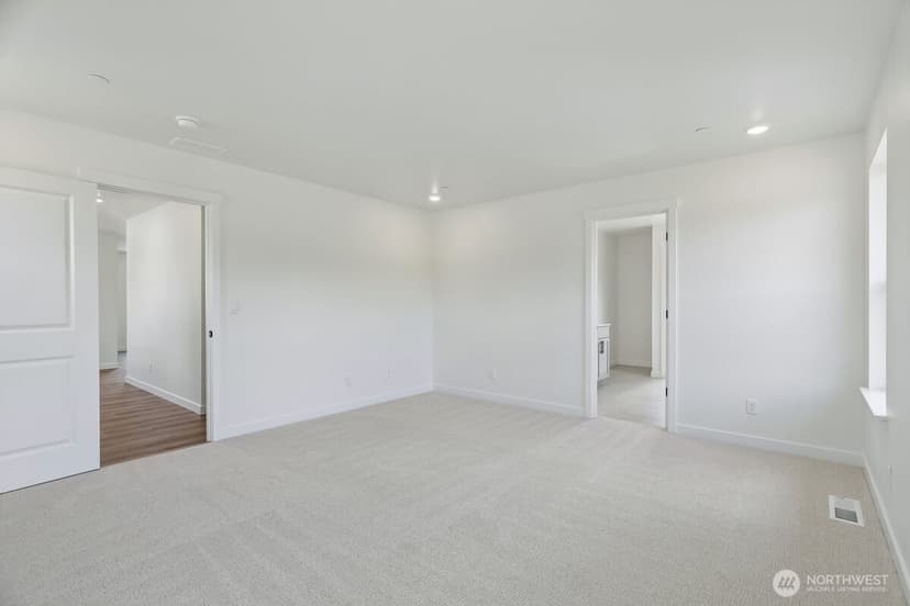 Property photo for 23962 36th Avenue SE #4, Bothell photo 32