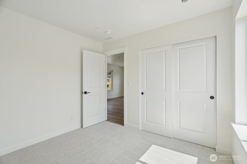 Property photo for 23962 36th Avenue SE #4, Bothell photo 21