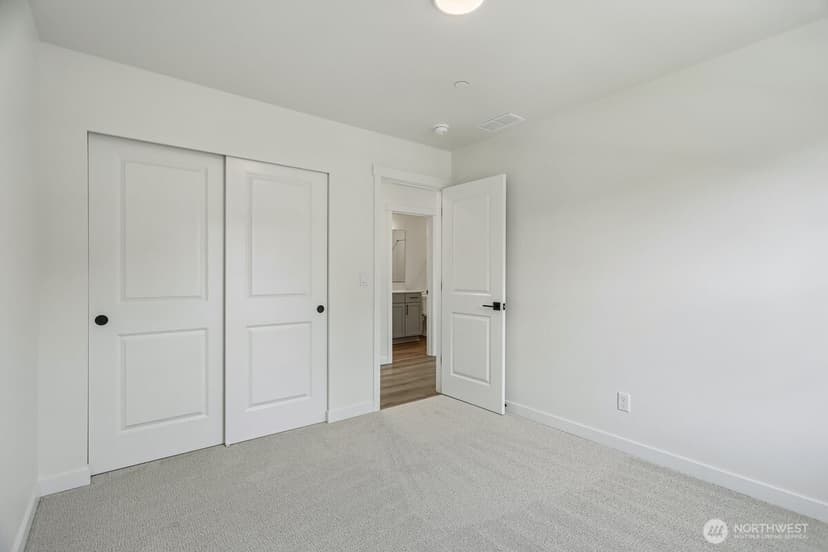 Property photo for 23962 36th Avenue SE #4, Bothell photo 19