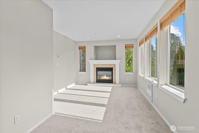 Property photo for 205 Avenue E #B, Snohomish photo 2