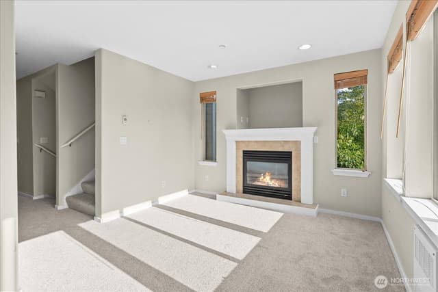 Property photo for 205 Avenue E #B, Snohomish photo 3