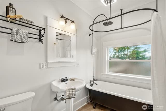 Property photo for 1617 33rd Avenue, Seattle photo 5
