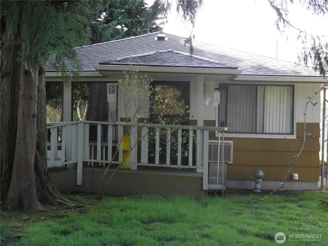Property photo for 7033 S 116th Place, Seattle photo 2