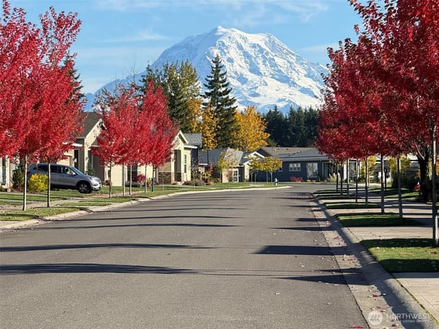 Property photo for 17922 151st Street E, Bonney Lake photo 2