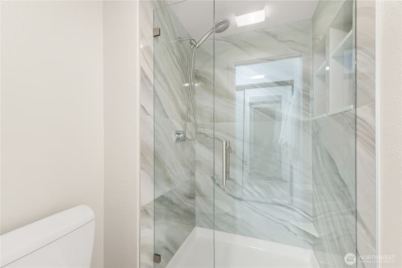 Property photo for 4214 W Lake Sammamish Parkway NE #310, Redmond photo 22
