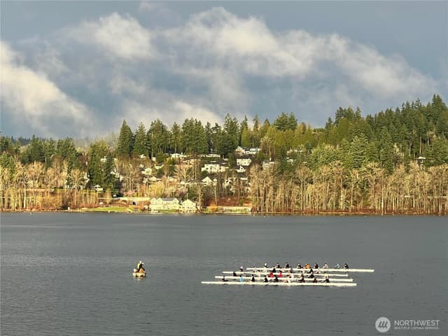 Property photo for 4214 W Lake Sammamish Parkway NE #310, Redmond photo 4