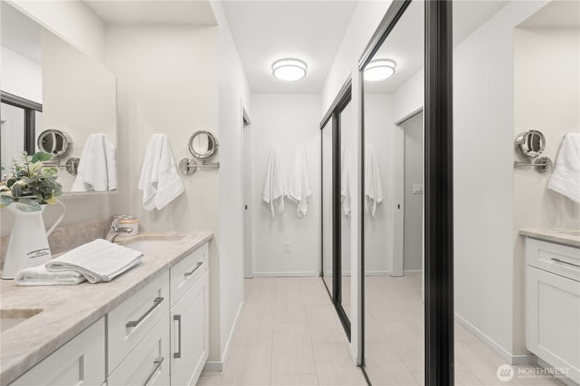 Property photo for 4214 W Lake Sammamish Parkway NE #310, Redmond photo 21