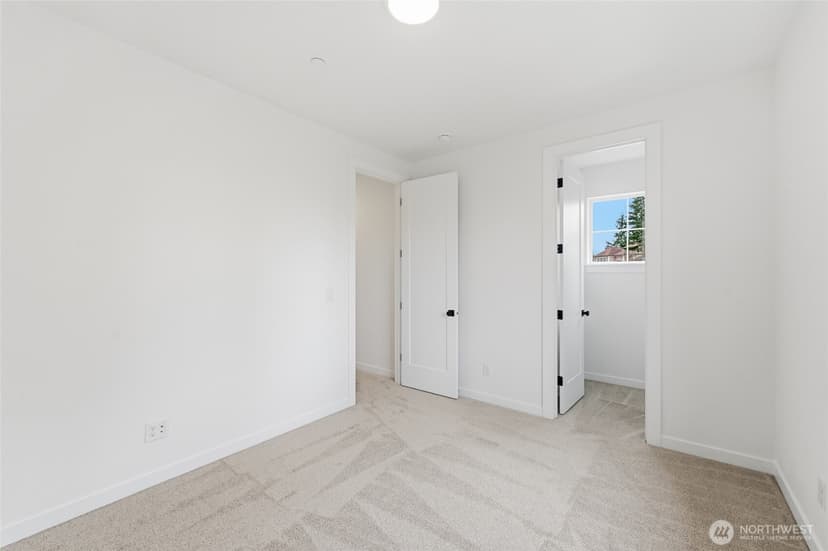 Property photo for 28020 243rd Avenue SE, Maple Valley photo 33