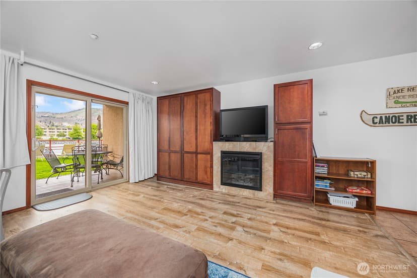 Property photo for 322 W Woodin Avenue #615, Chelan photo 6