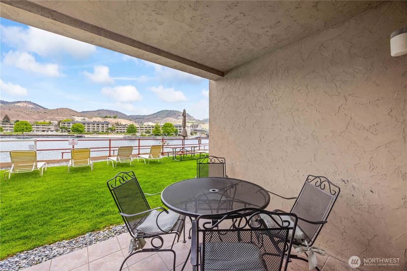 Property photo for 322 W Woodin Avenue #615, Chelan photo 10