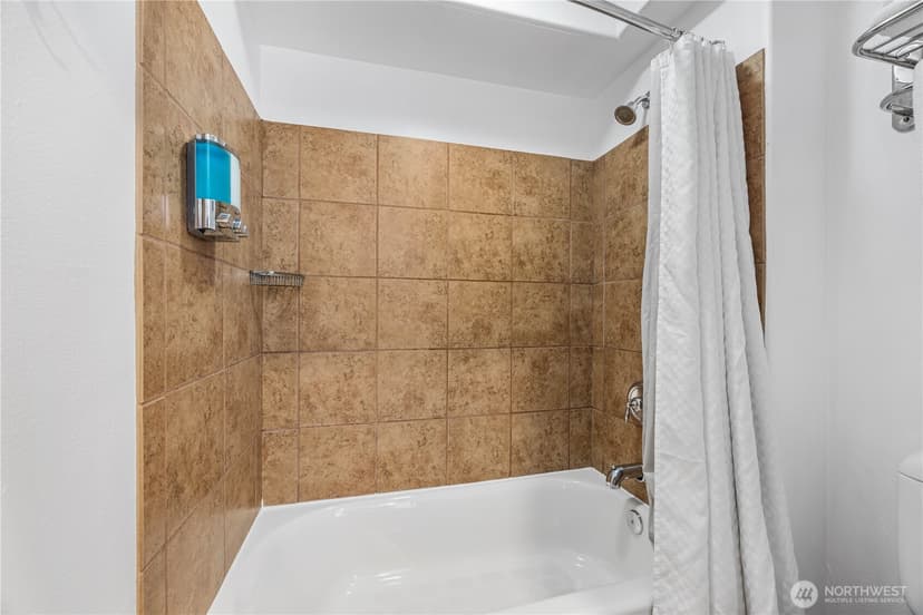 Property photo for 322 W Woodin Avenue #615, Chelan photo 17