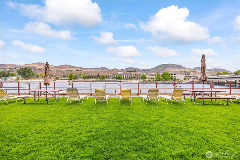 Property photo for 322 W Woodin Avenue #615, Chelan photo 12