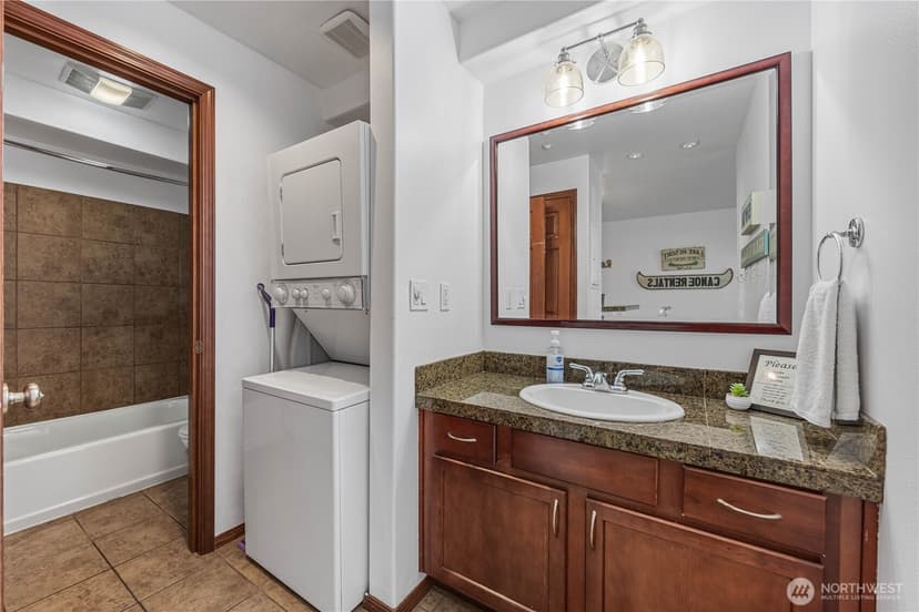 Property photo for 322 W Woodin Avenue #615, Chelan photo 15