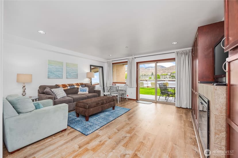 Property photo for 322 W Woodin Avenue #615, Chelan photo 5