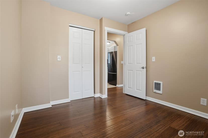 Property photo for 407 Bremerton Boulevard W, Bremerton photo 14