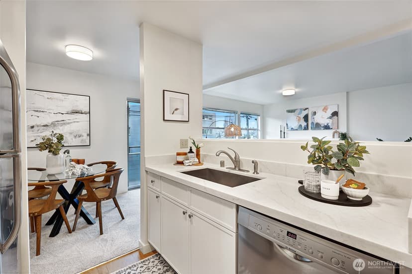 Property photo for 2829 Franklin Avenue E #N2, Seattle photo 8