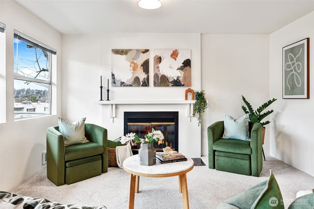 Property photo for 2829 Franklin Avenue E #N2, Seattle photo 4