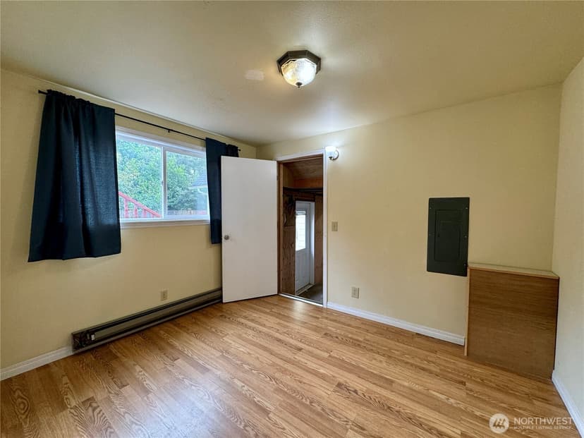 Property photo for 111 Vela Street SW, Ocean Shores photo 11