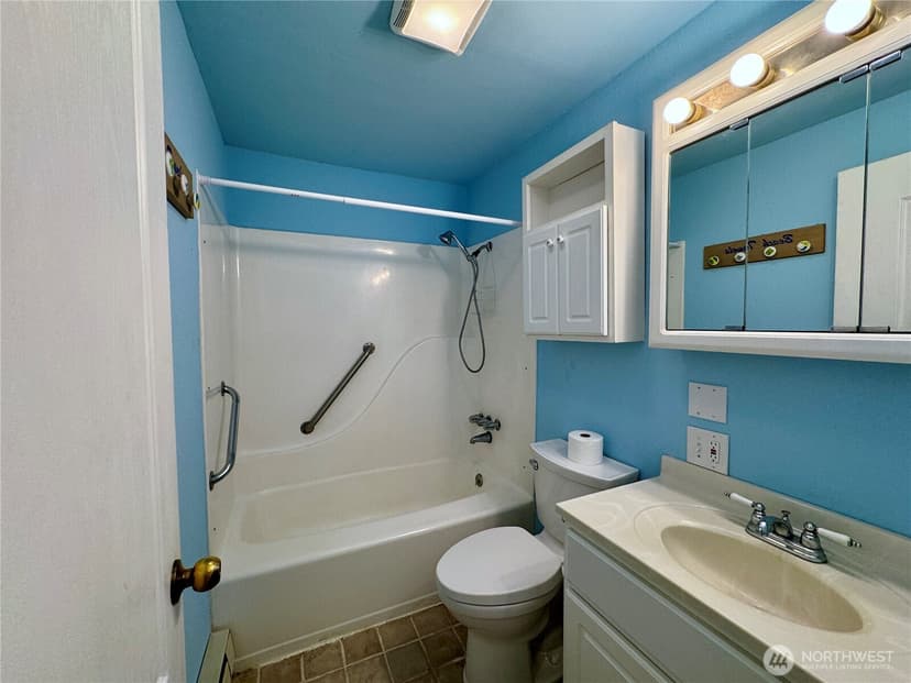 Property photo for 111 Vela Street SW, Ocean Shores photo 8