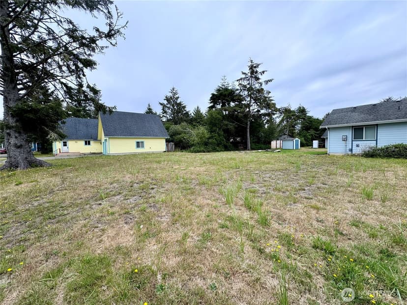 Property photo for 111 Vela Street SW, Ocean Shores photo 34