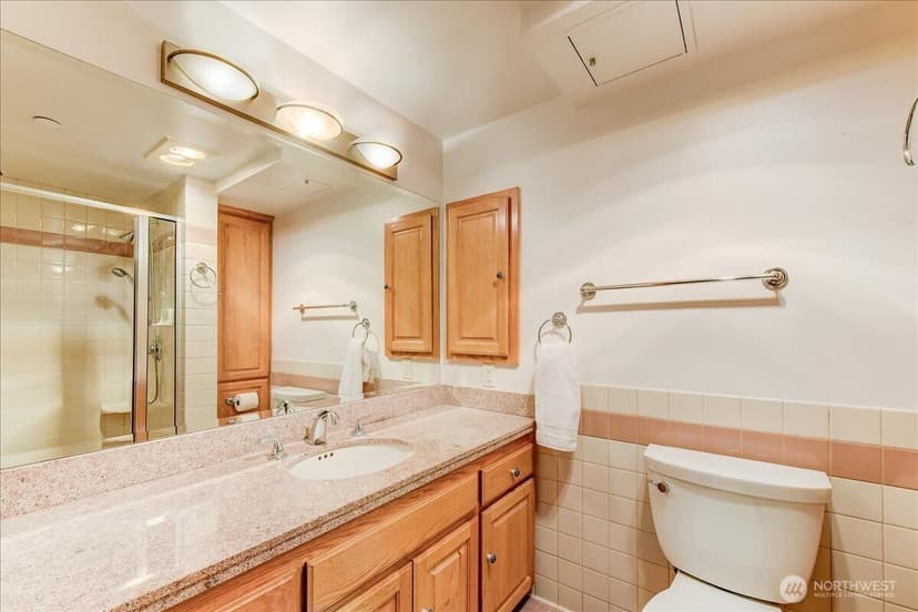 Property photo for 1527 California Avenue SW #301, Seattle photo 13
