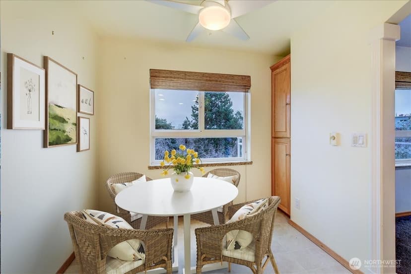Property photo for 1527 California Avenue SW #301, Seattle photo 7