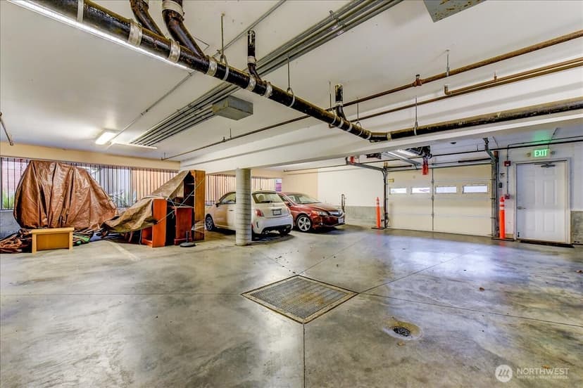 Property photo for 1527 California Avenue SW #301, Seattle photo 17