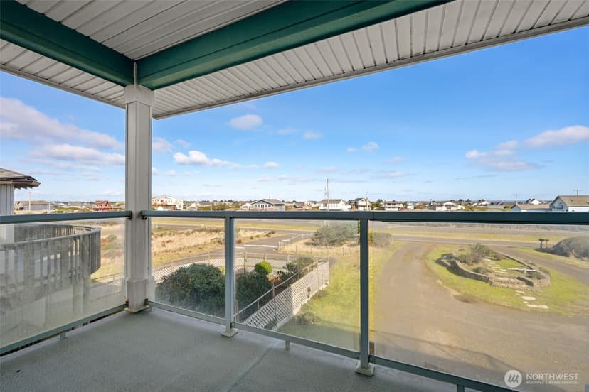 Property photo for 1191 Ocean Shores Boulevard SW, Ocean Shores photo 31