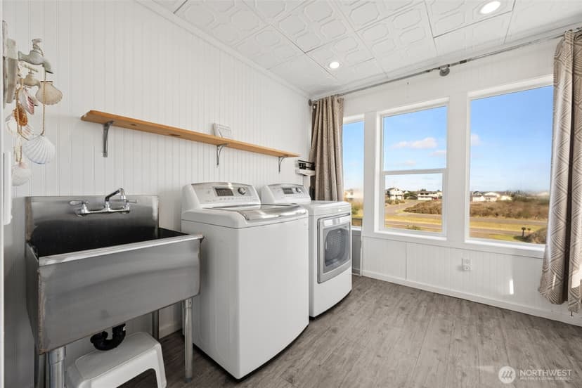 Property photo for 1191 Ocean Shores Boulevard SW, Ocean Shores photo 25