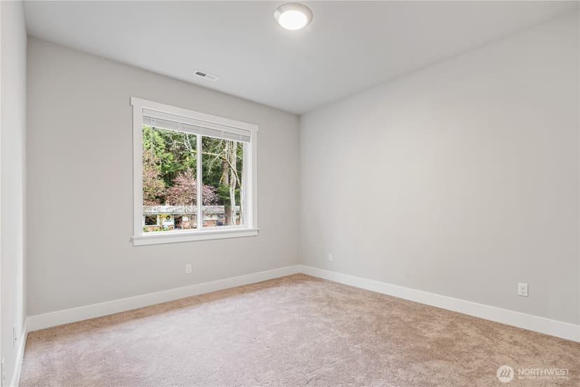 Property photo for 7230 NE 129th St, Kirkland photo 29