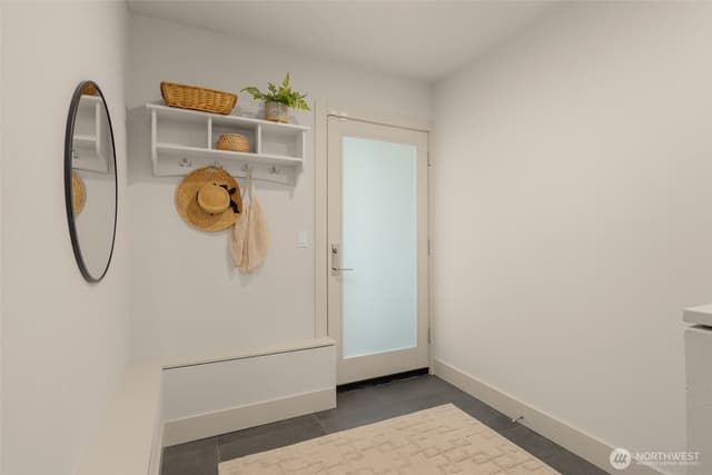 Property photo for 412 W Fulton Street, Seattle photo 3