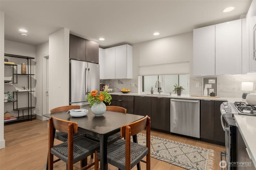 Property photo for 412 W Fulton Street, Seattle photo 7