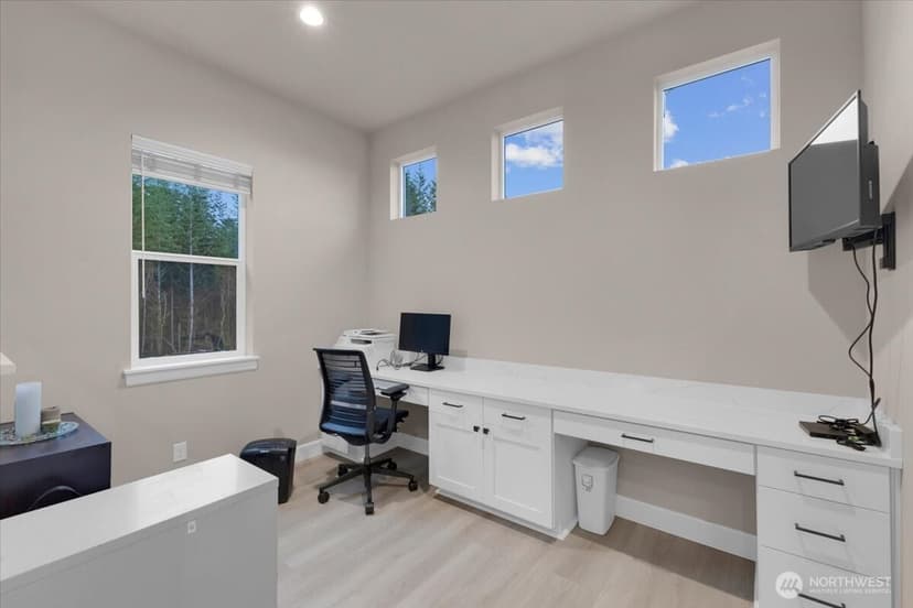 Property photo for 10229 135th Avenue NE, Lake Stevens photo 11