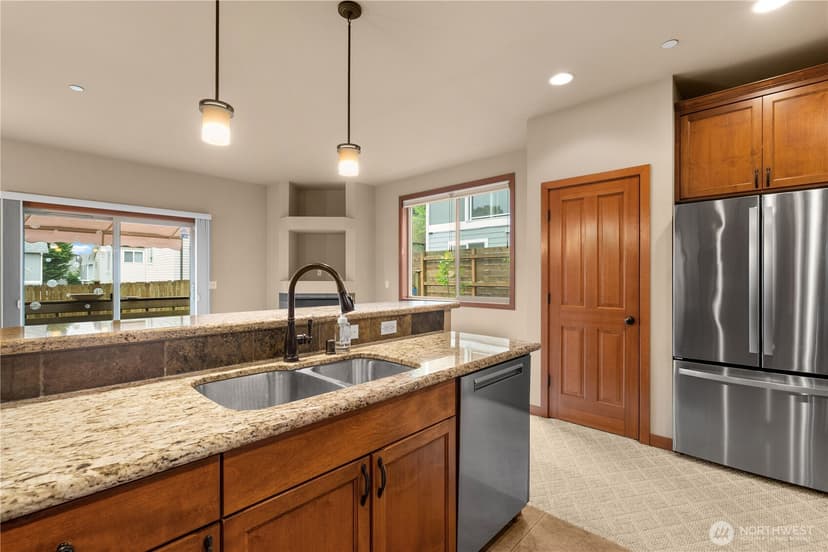 Property photo for 14819 35th Avenue W #6, Lynnwood photo 6