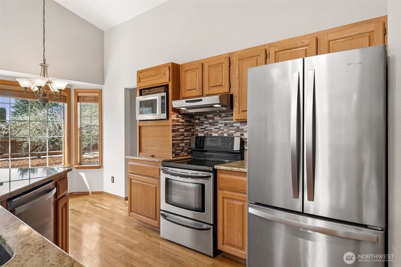 Property photo for 11610 45th Street E, Edgewood photo 11