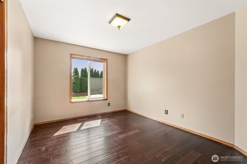 Property photo for 11610 45th Street E, Edgewood photo 16