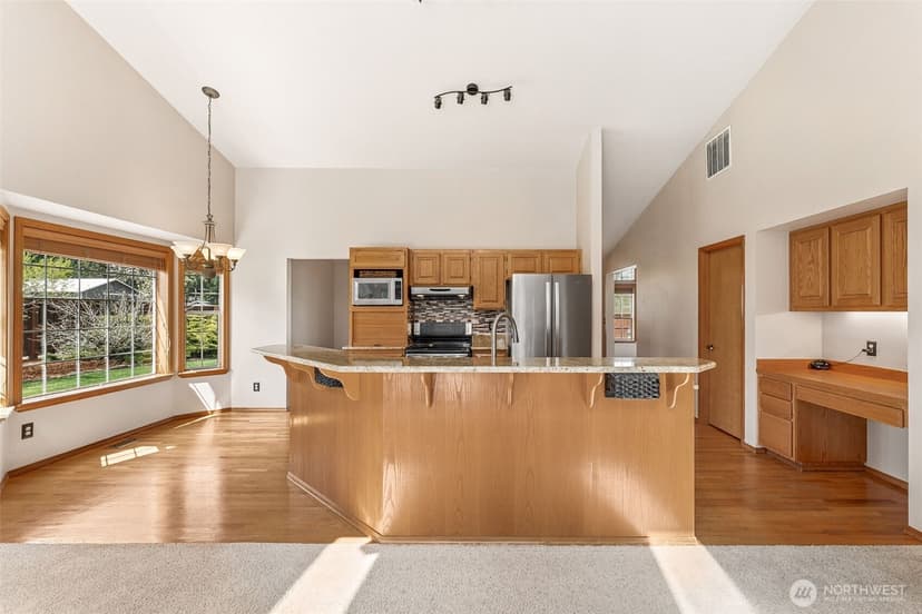 Property photo for 11610 45th Street E, Edgewood photo 13