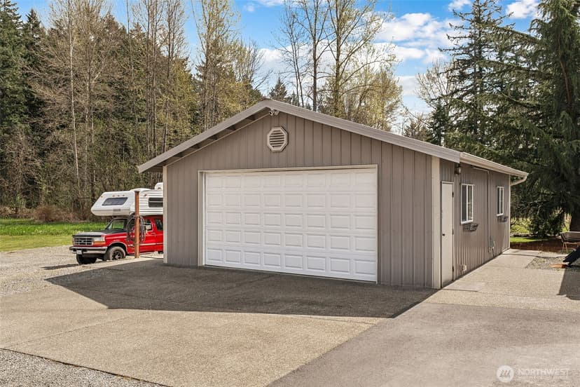 Property photo for 11610 45th Street E, Edgewood photo 25
