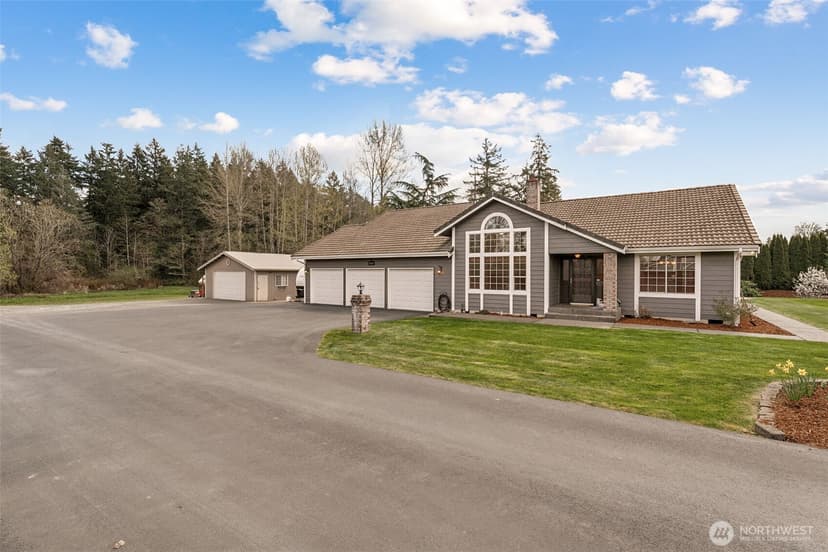 Property photo for 11610 45th Street E, Edgewood