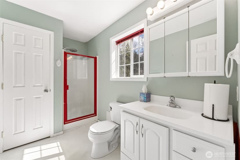 Property photo for 11610 45th Street E, Edgewood photo 28