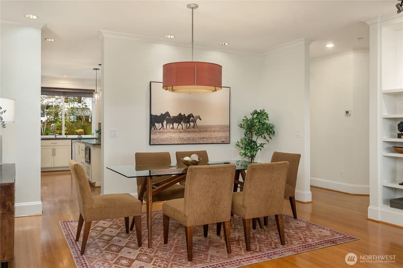 Property photo for 5537 37th Avenue NE, Seattle photo 8