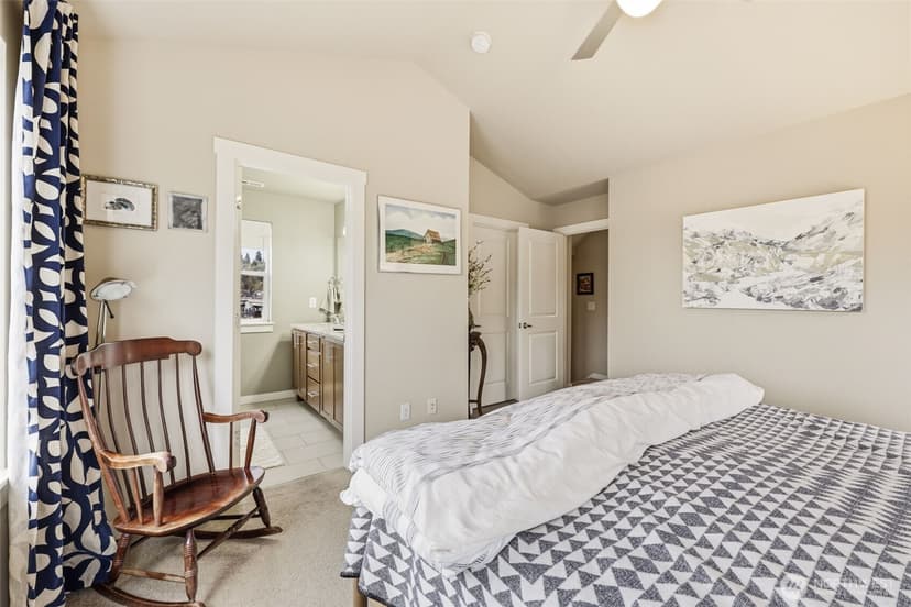 Property photo for 3129 S Adams Street, Seattle photo 15