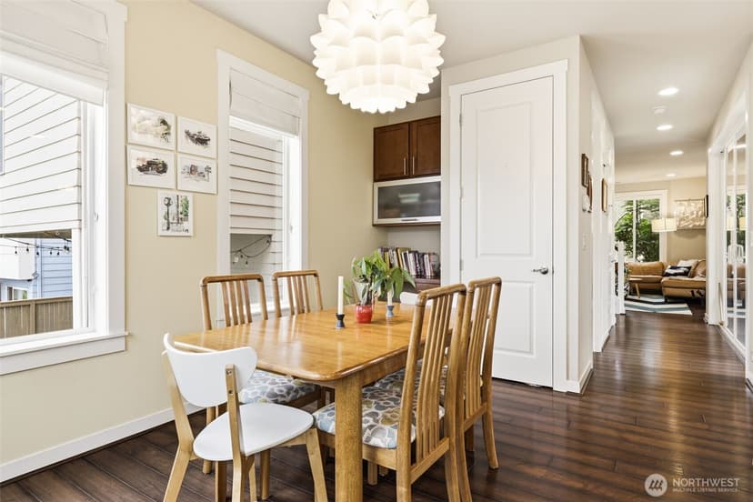 Property photo for 3129 S Adams Street, Seattle photo 12